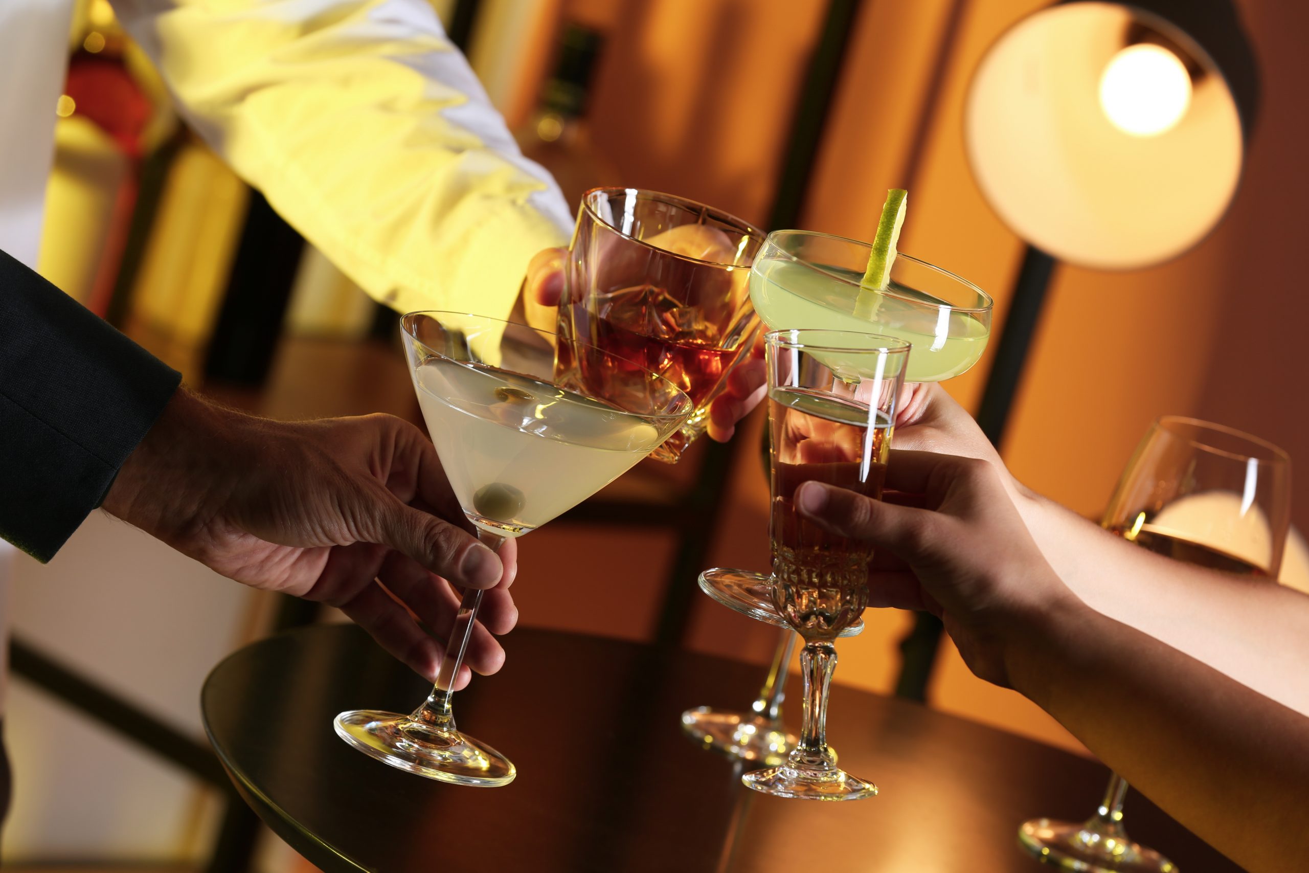 Party kod kuće: 5 čaša koje mora imati svaki kućni bar